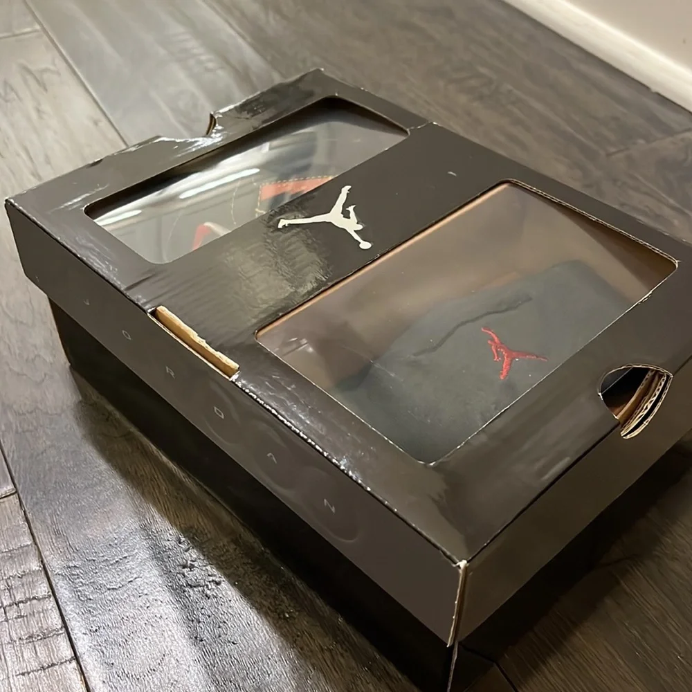 Nike Jordan Sixty Plus Gift Pack Set Crib Shoes Sneakers hat new Baby Infant 3C